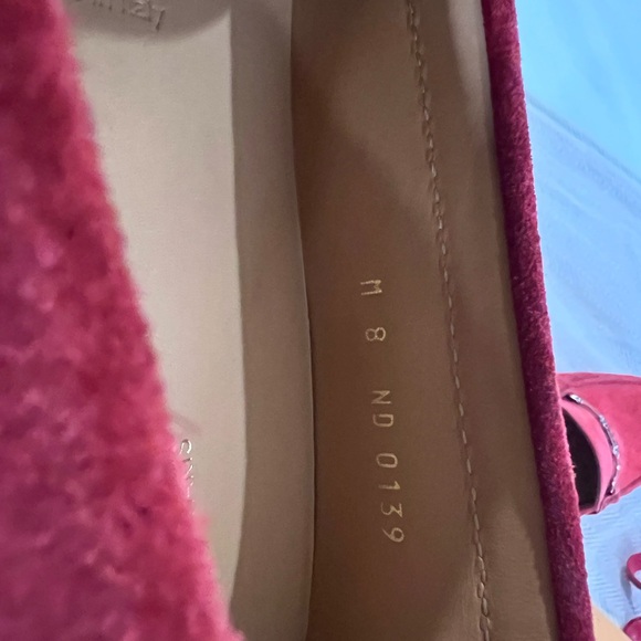 Men’s Louis Vuitton Loafers. True to size. Are an 8 but wears as a 10. - Picture 5 of 6